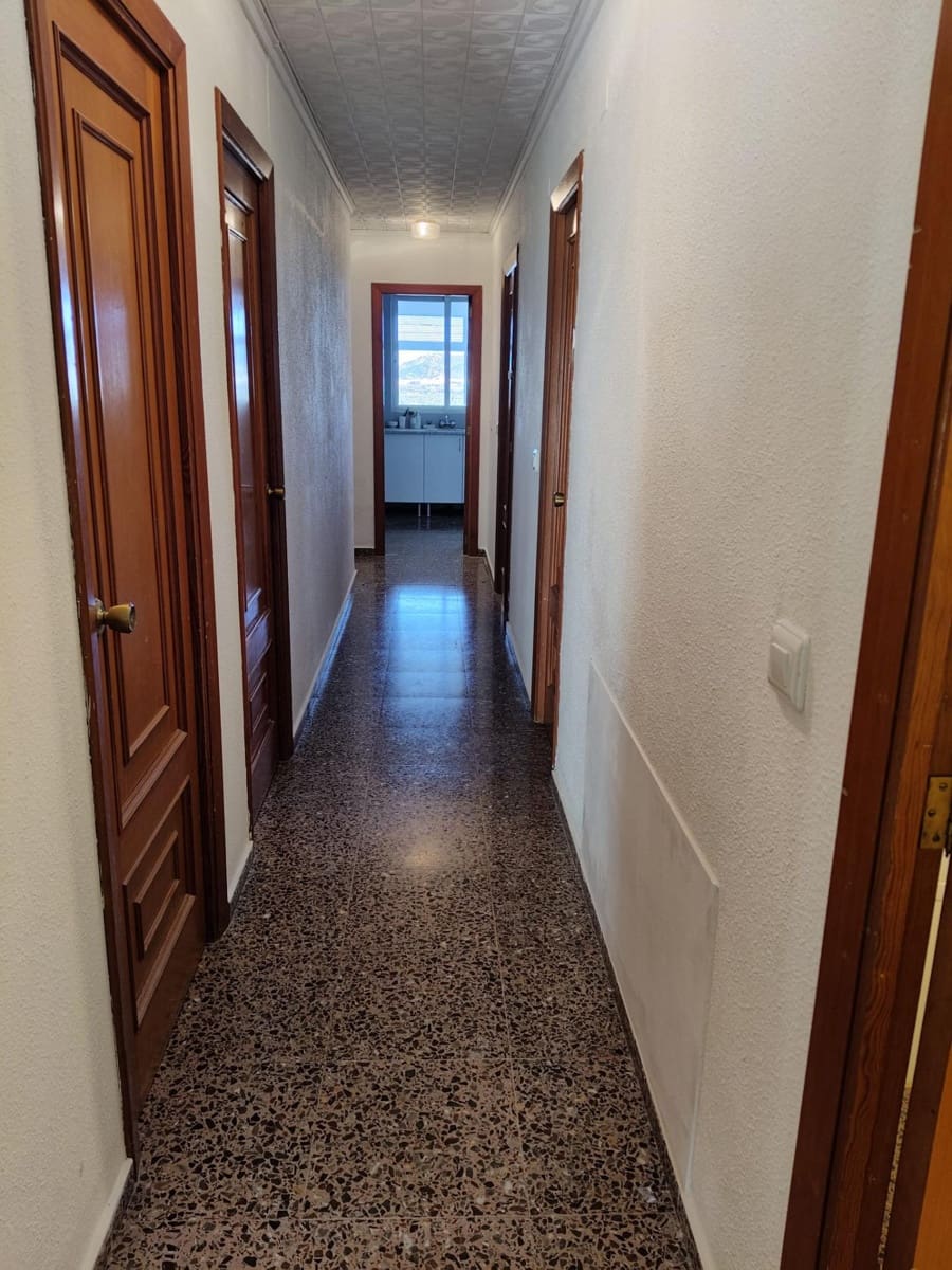 4 Zimmer Wohnung zu vermieten in Ador - 650 € (Ref: 9519139)