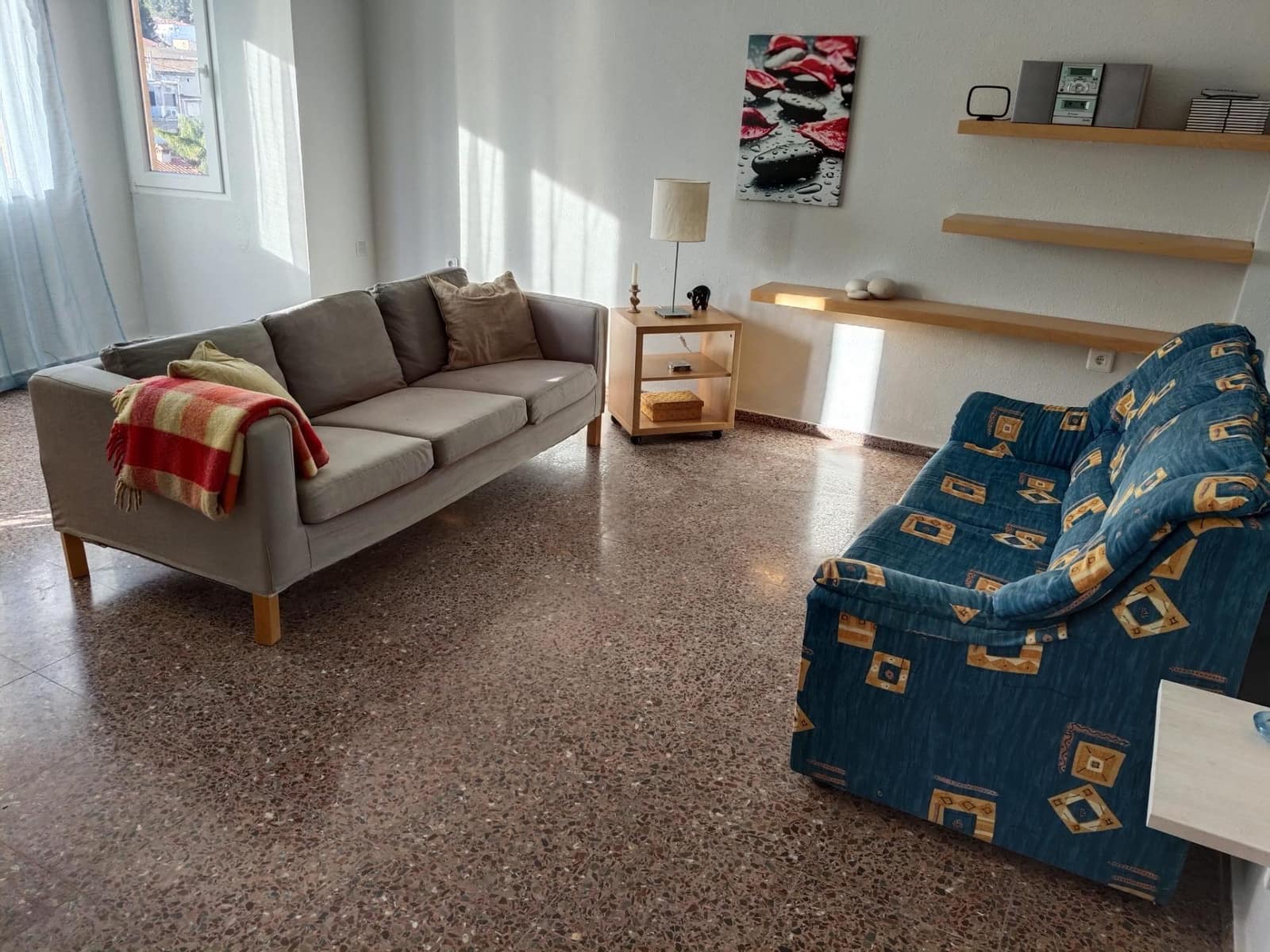 4 Zimmer Wohnung zu vermieten in Ador - 650 € (Ref: 9519139)