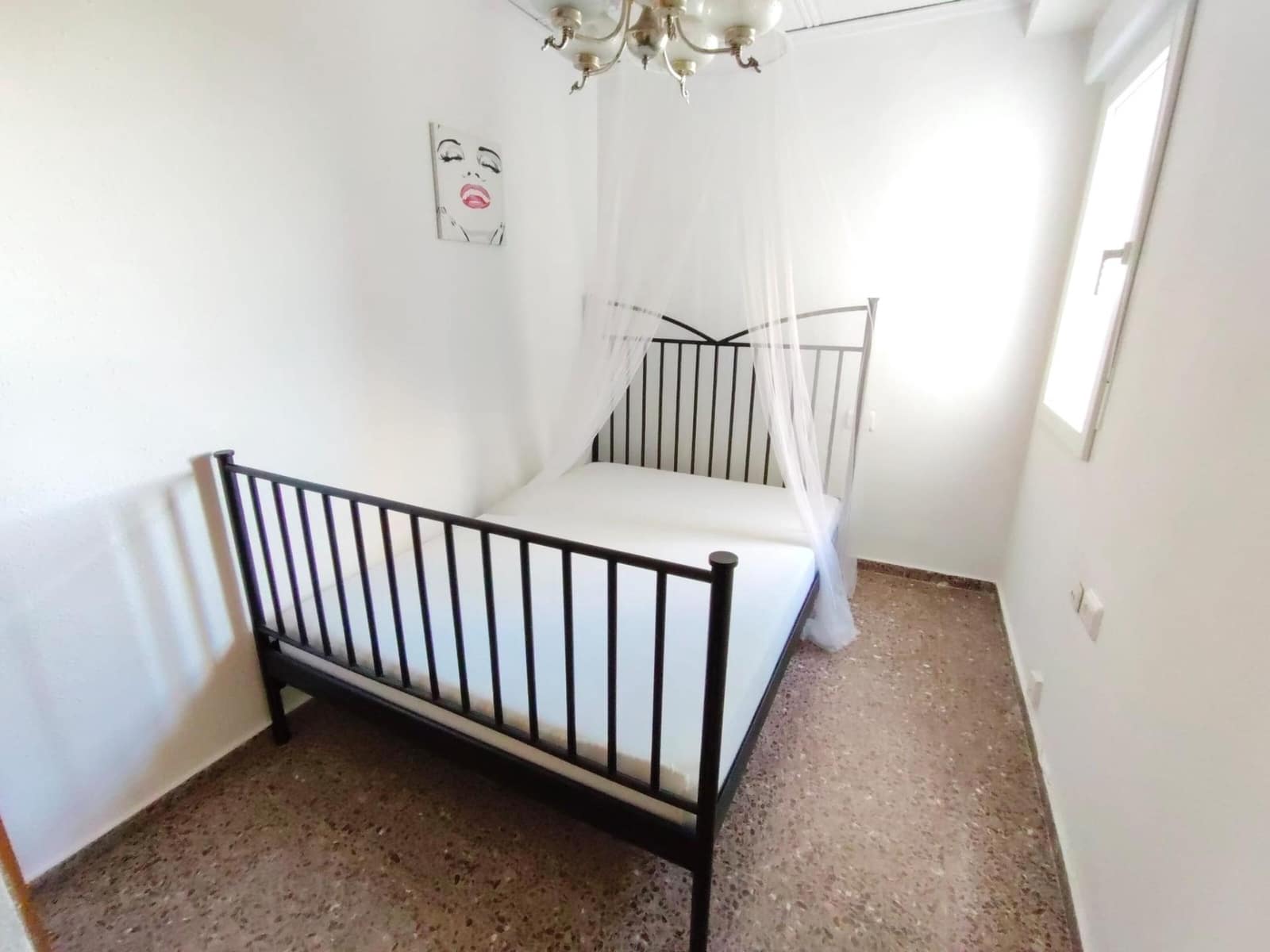 4 Zimmer Wohnung zu vermieten in Ador - 650 € (Ref: 9519139)