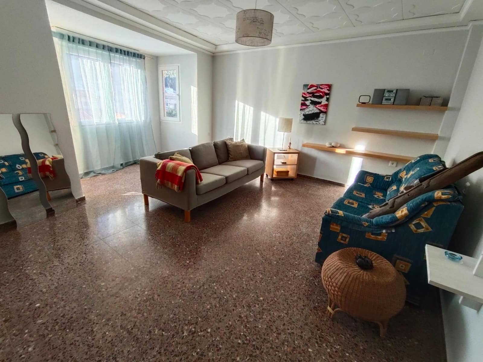 4 Zimmer Wohnung zu vermieten in Ador - 650 € (Ref: 9519139)