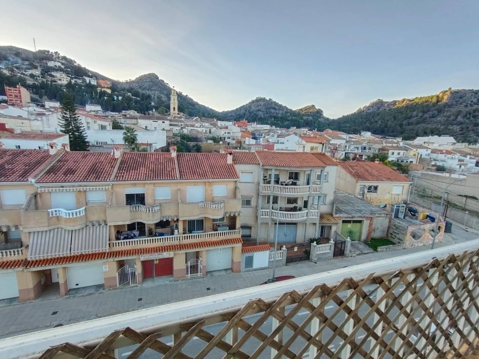 4 Zimmer Wohnung zu vermieten in Ador - 650 € (Ref: 9519139)