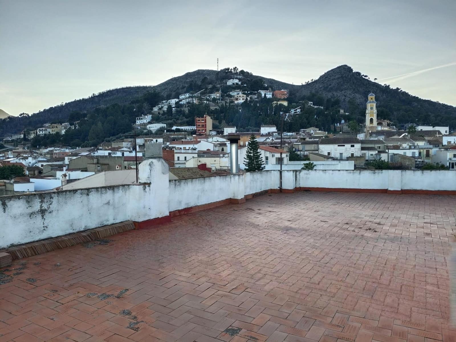 4 Zimmer Wohnung zu vermieten in Ador - 650 € (Ref: 9519139)