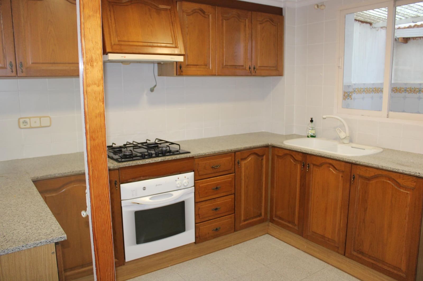 4 sovrum Hus till salu i Oliva med garage - 195 000 € (Ref: 9562046)