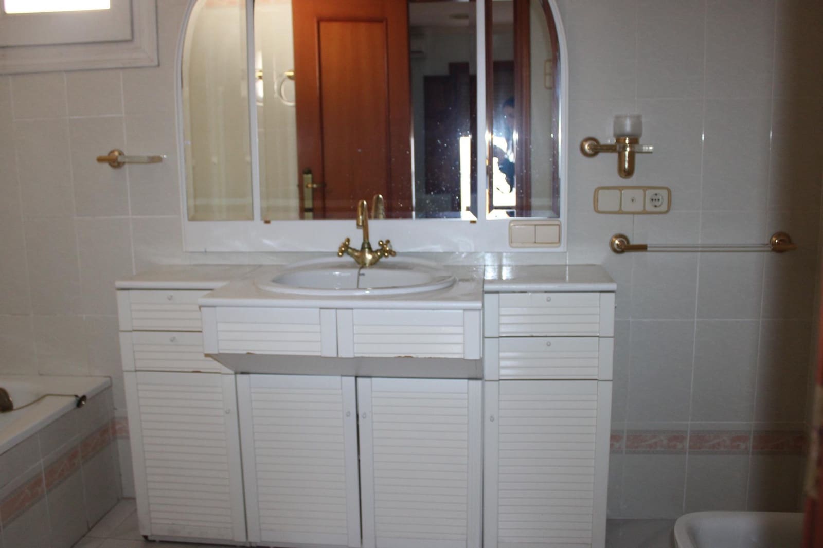 4 sovrum Hus till salu i Oliva med garage - 195 000 € (Ref: 9562046)