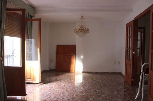 4 sovrum Hus till salu i Oliva med garage - 195 000 € (Ref: 9562046)