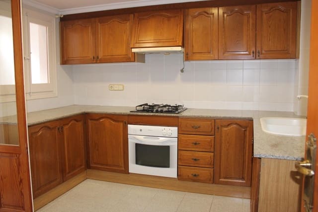 4 sovrum Hus till salu i Oliva med garage - 195 000 € (Ref: 9562046)