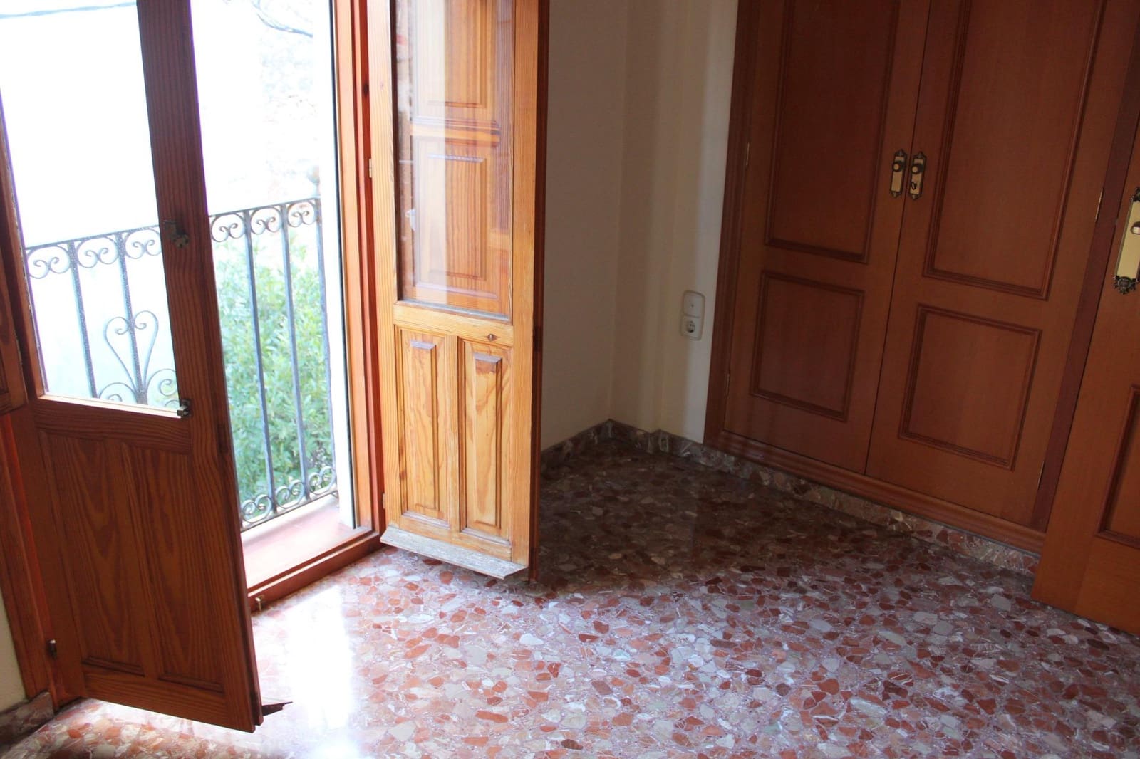 4 sovrum Hus till salu i Oliva med garage - 195 000 € (Ref: 9562046)