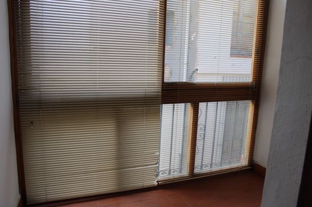 4 sovrum Hus till salu i Oliva med garage - 195 000 € (Ref: 9562046)