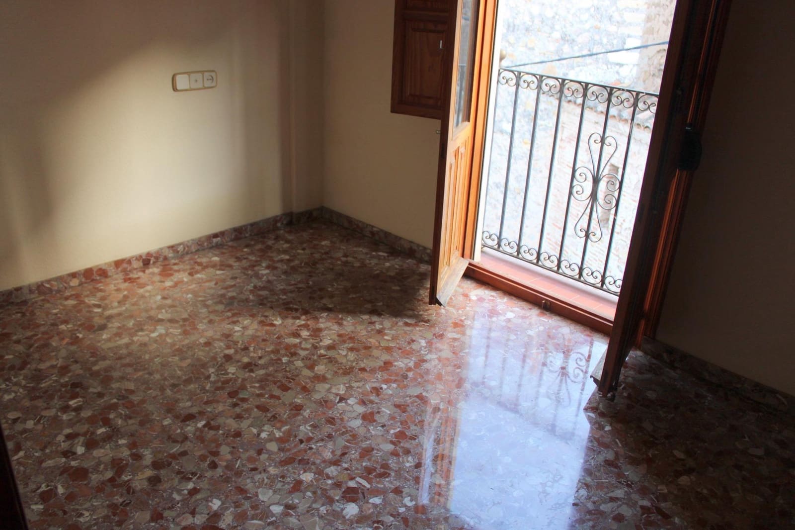 4 sovrum Hus till salu i Oliva med garage - 195 000 € (Ref: 9562046)