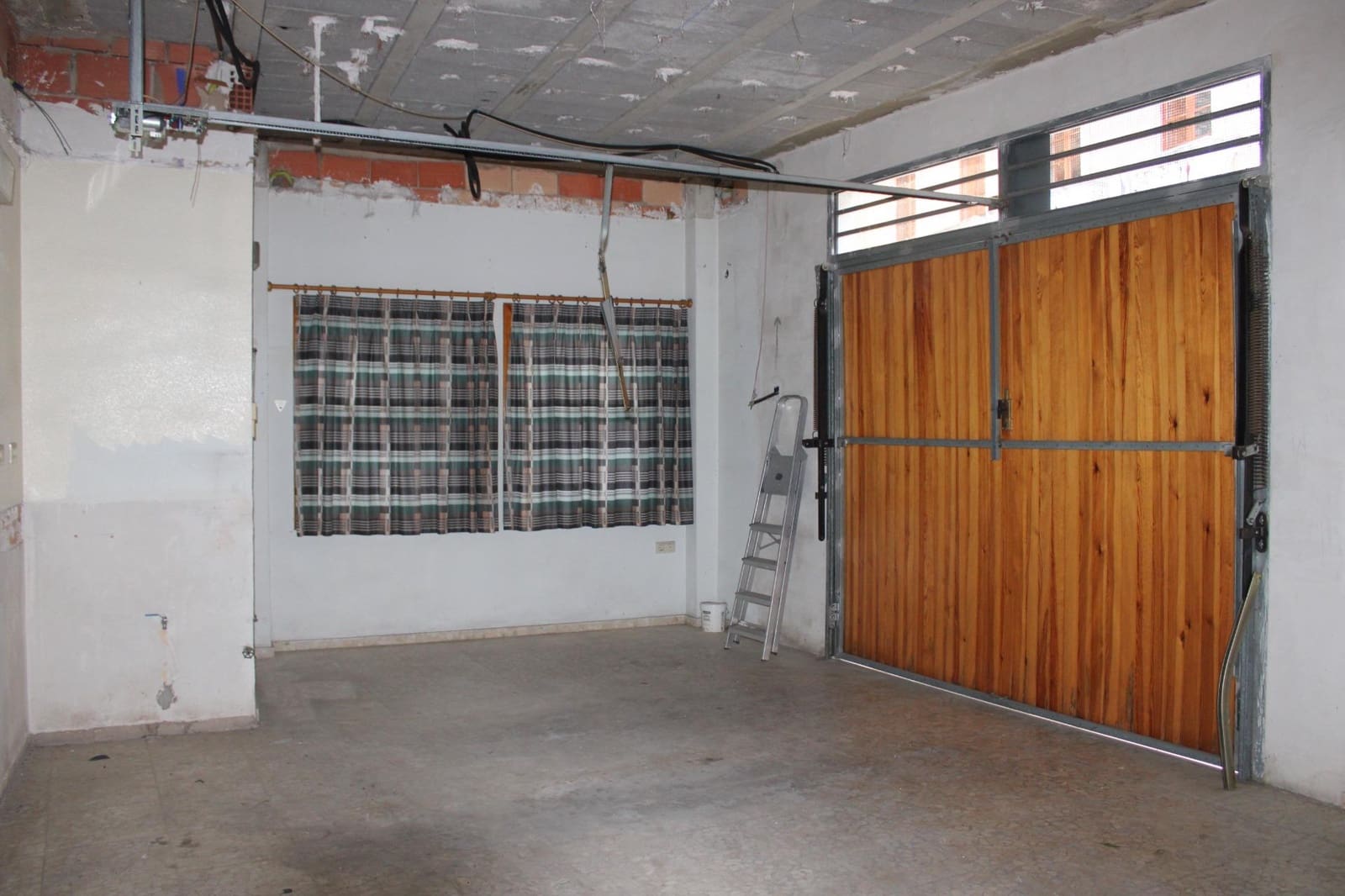 4 sovrum Hus till salu i Oliva med garage - 195 000 € (Ref: 9562046)