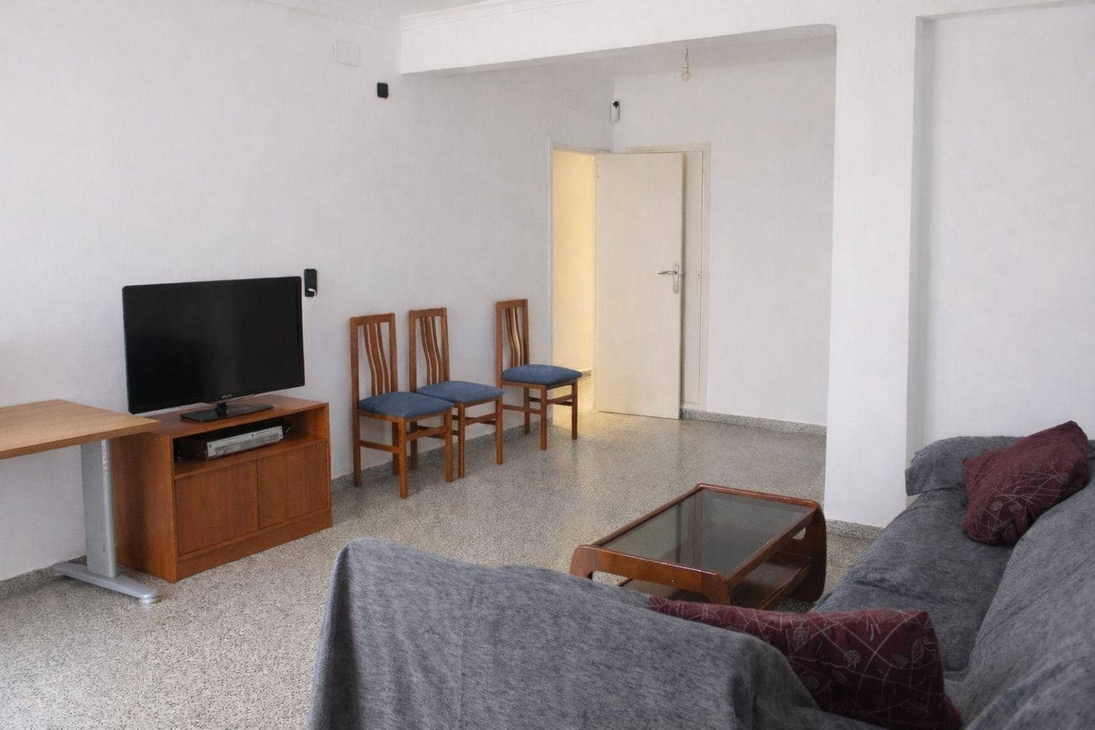Appartement de 3 chambres à louer à Oliva - 680 € (Ref: 9639552)