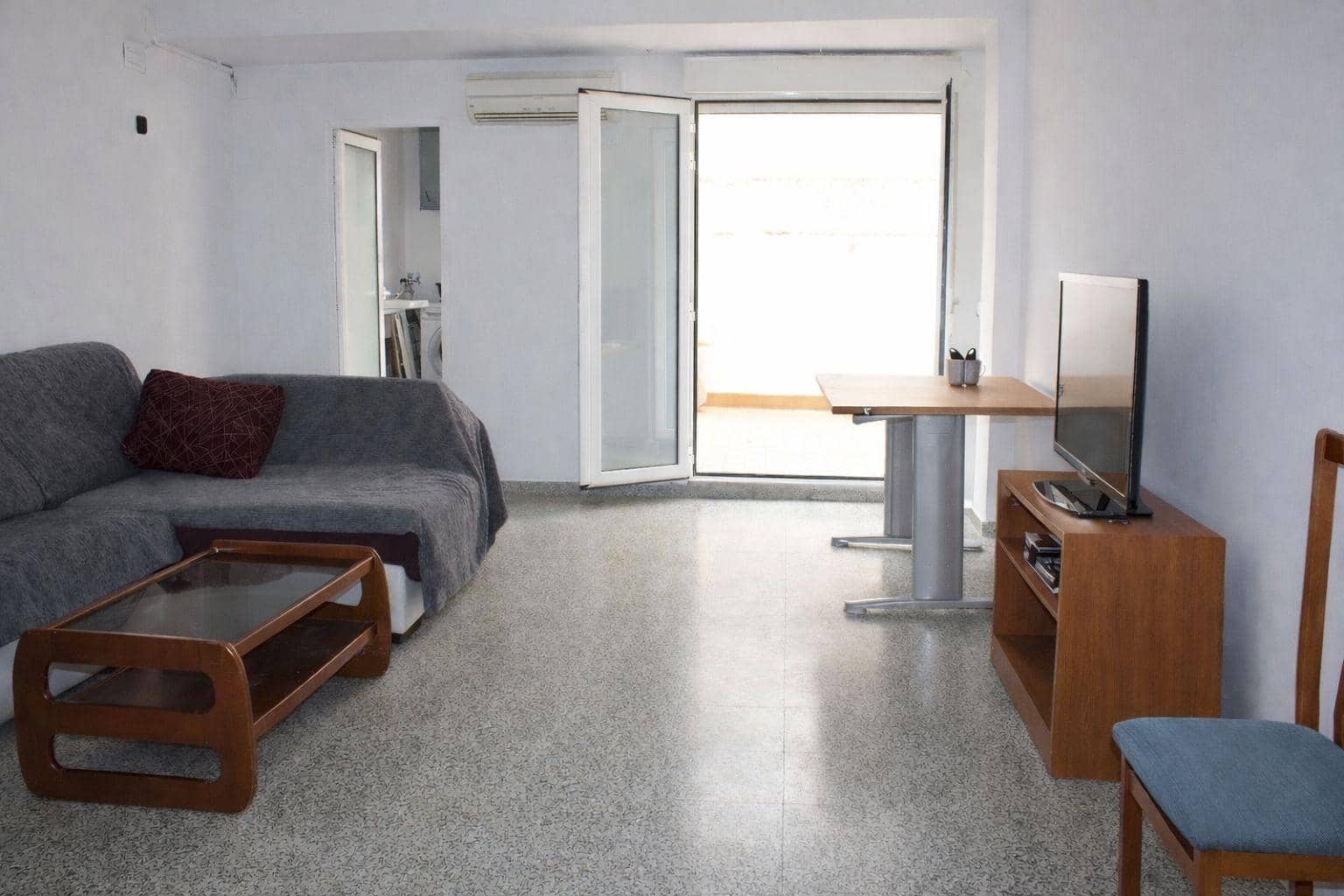 Appartement de 3 chambres à louer à Oliva - 680 € (Ref: 9639552)