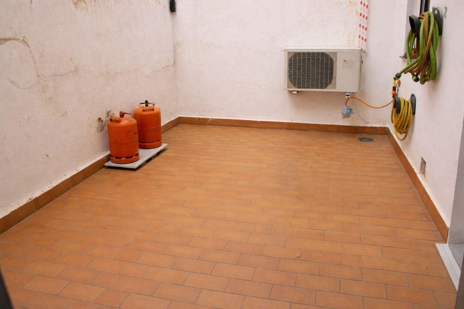 Appartement de 3 chambres à louer à Oliva - 680 € (Ref: 9639552)