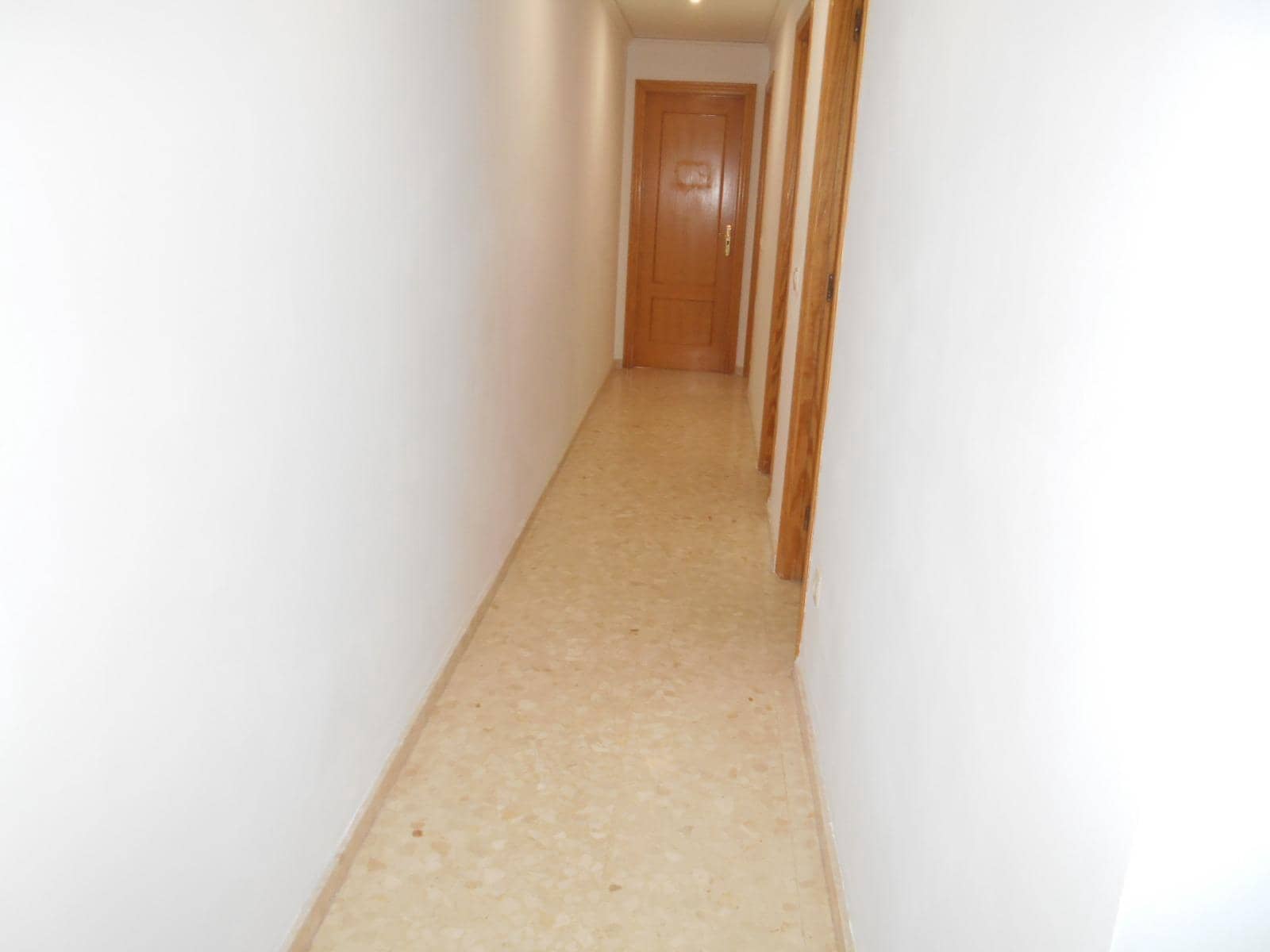 3 Zimmer Wohnung zu vermieten in Oliva - 800 € (Ref: 9656252)