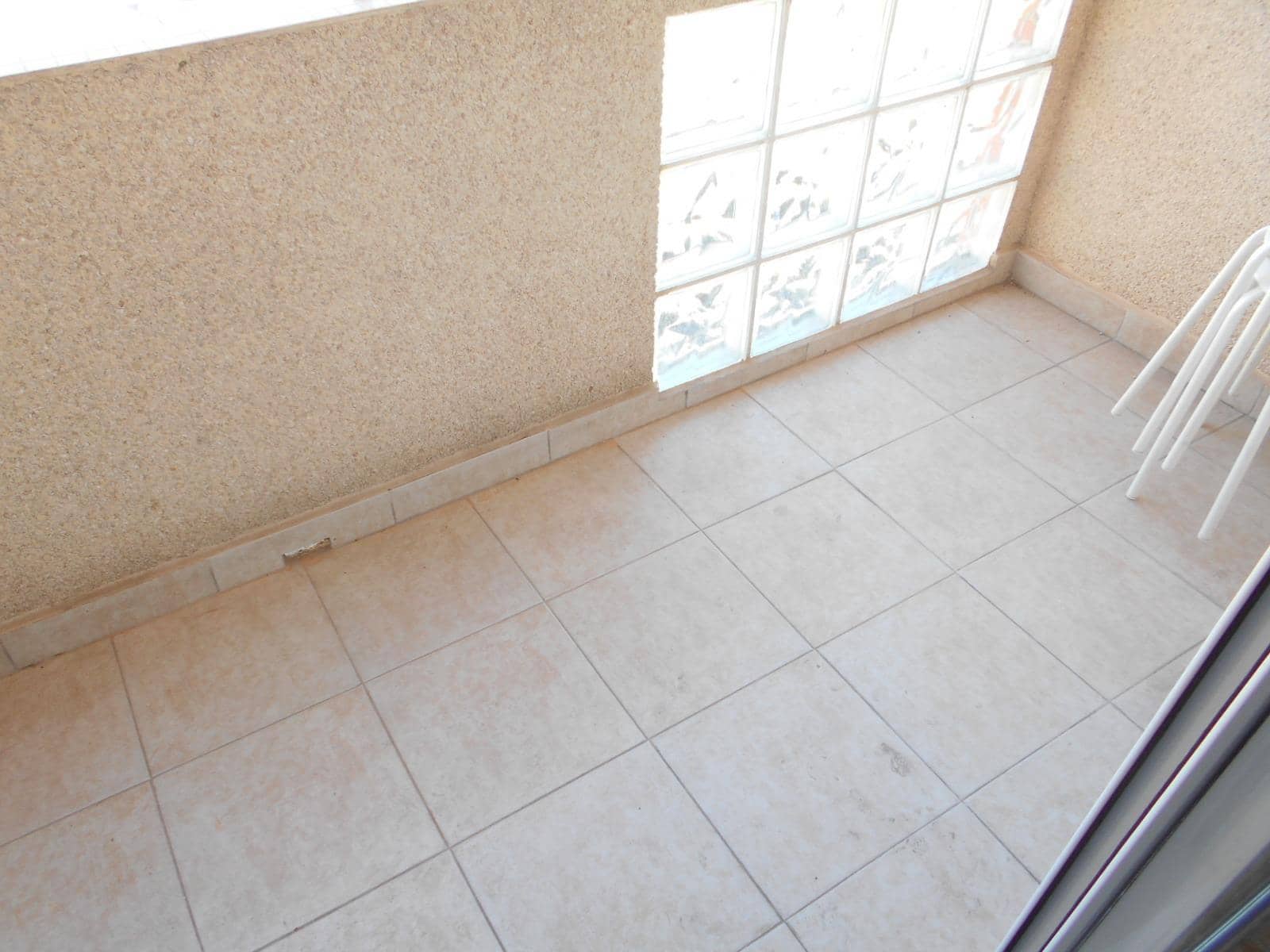 3 Zimmer Wohnung zu vermieten in Oliva - 800 € (Ref: 9656252)