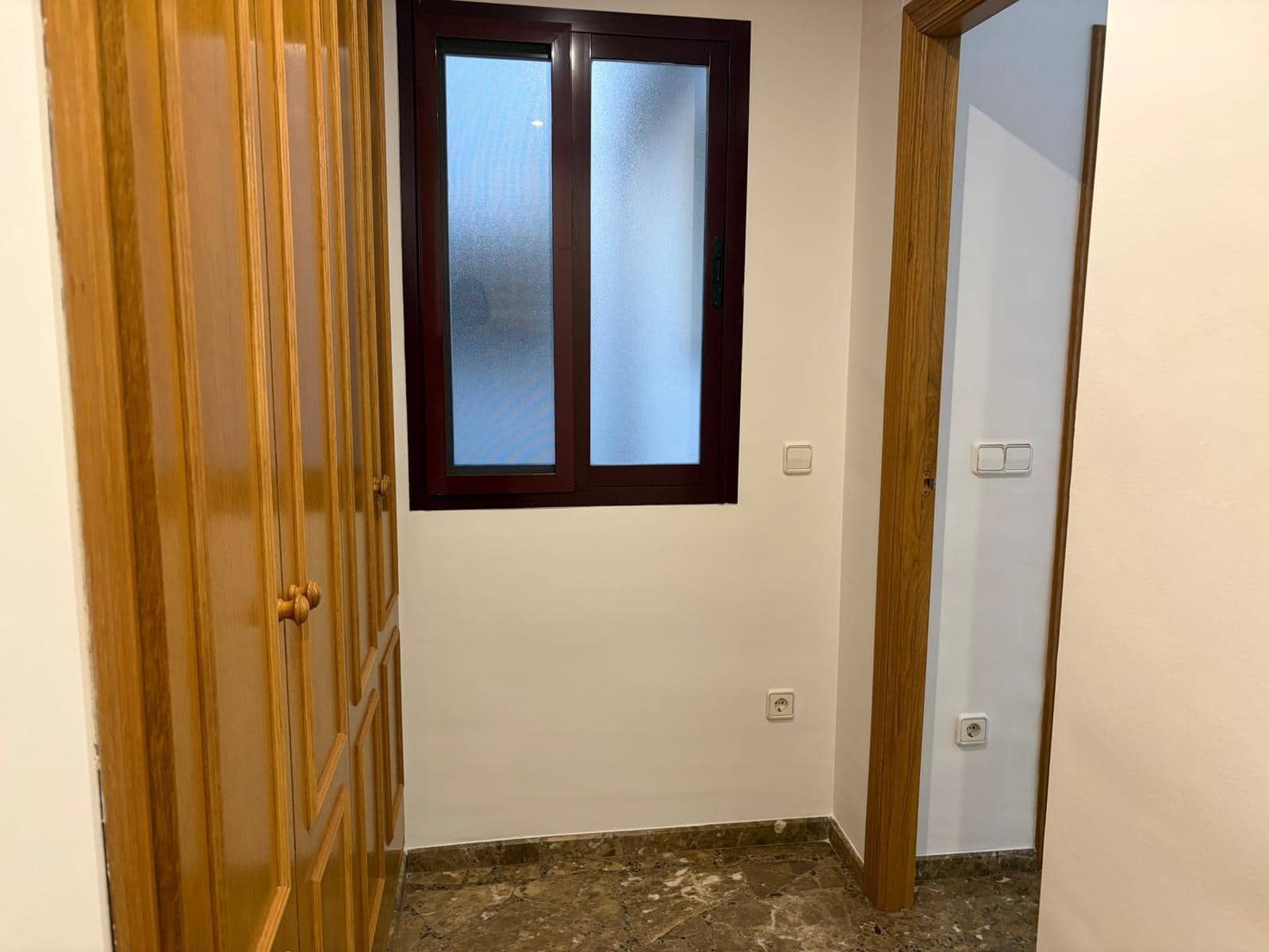 2 bedroom Flat for rent in Oliva - € 800 (Ref: 9695488)