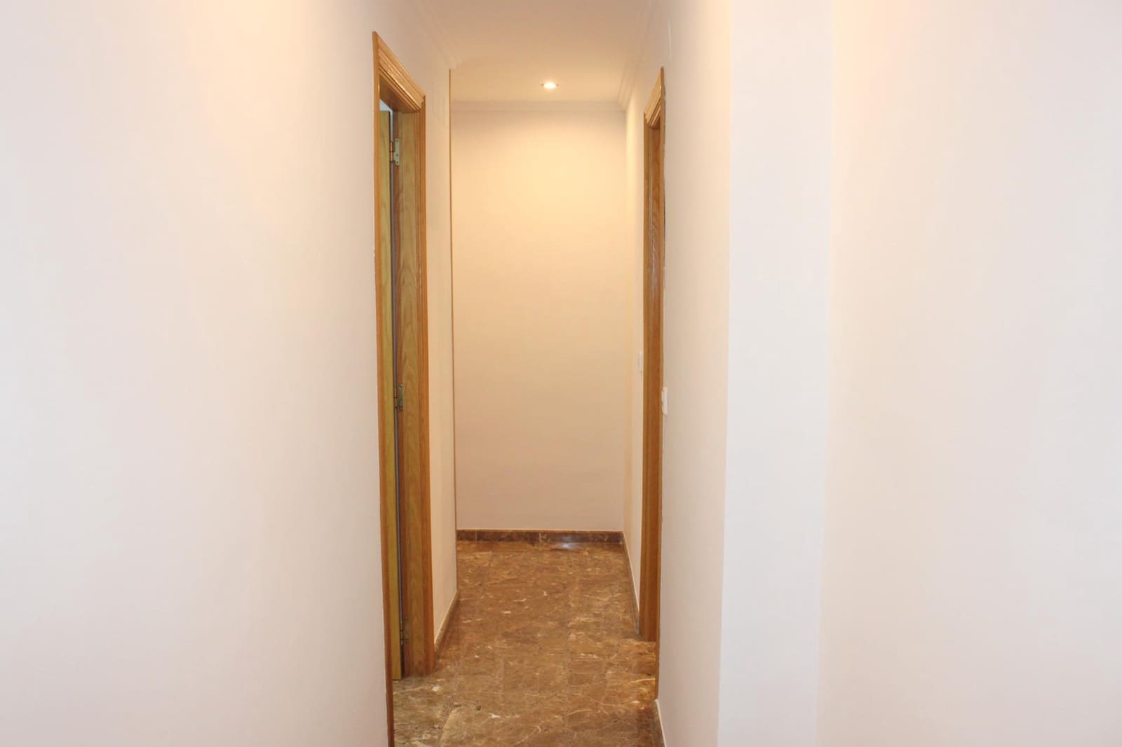 2 bedroom Flat for rent in Oliva - € 800 (Ref: 9695488)