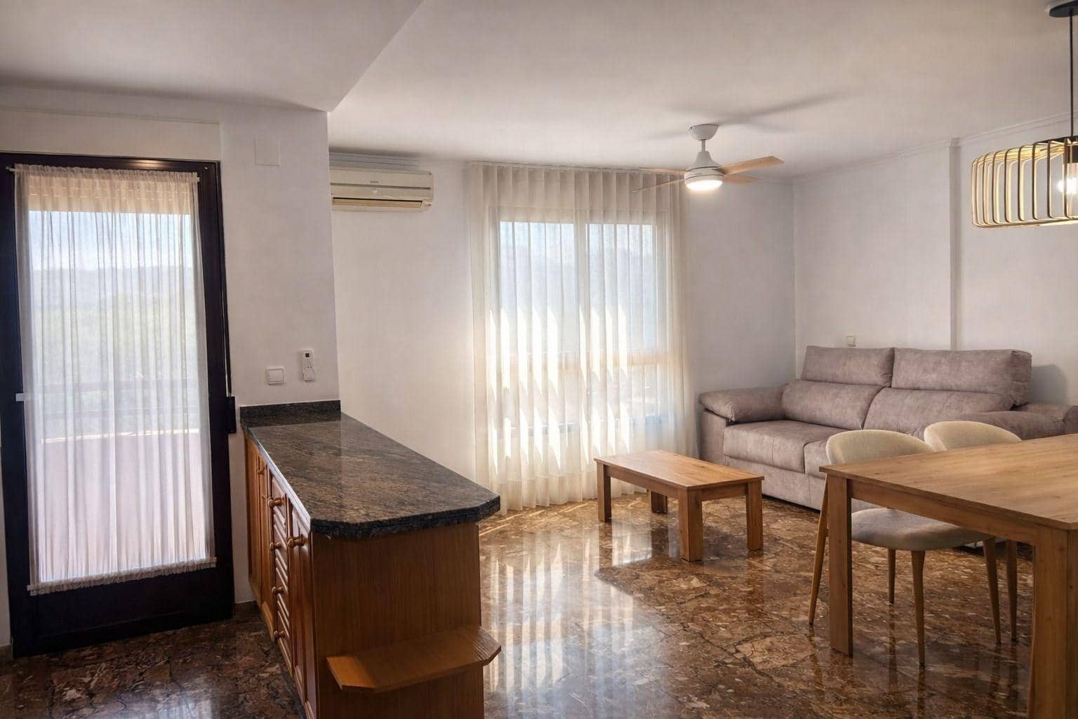 2 bedroom Flat for rent in Oliva - € 800 (Ref: 9695488)