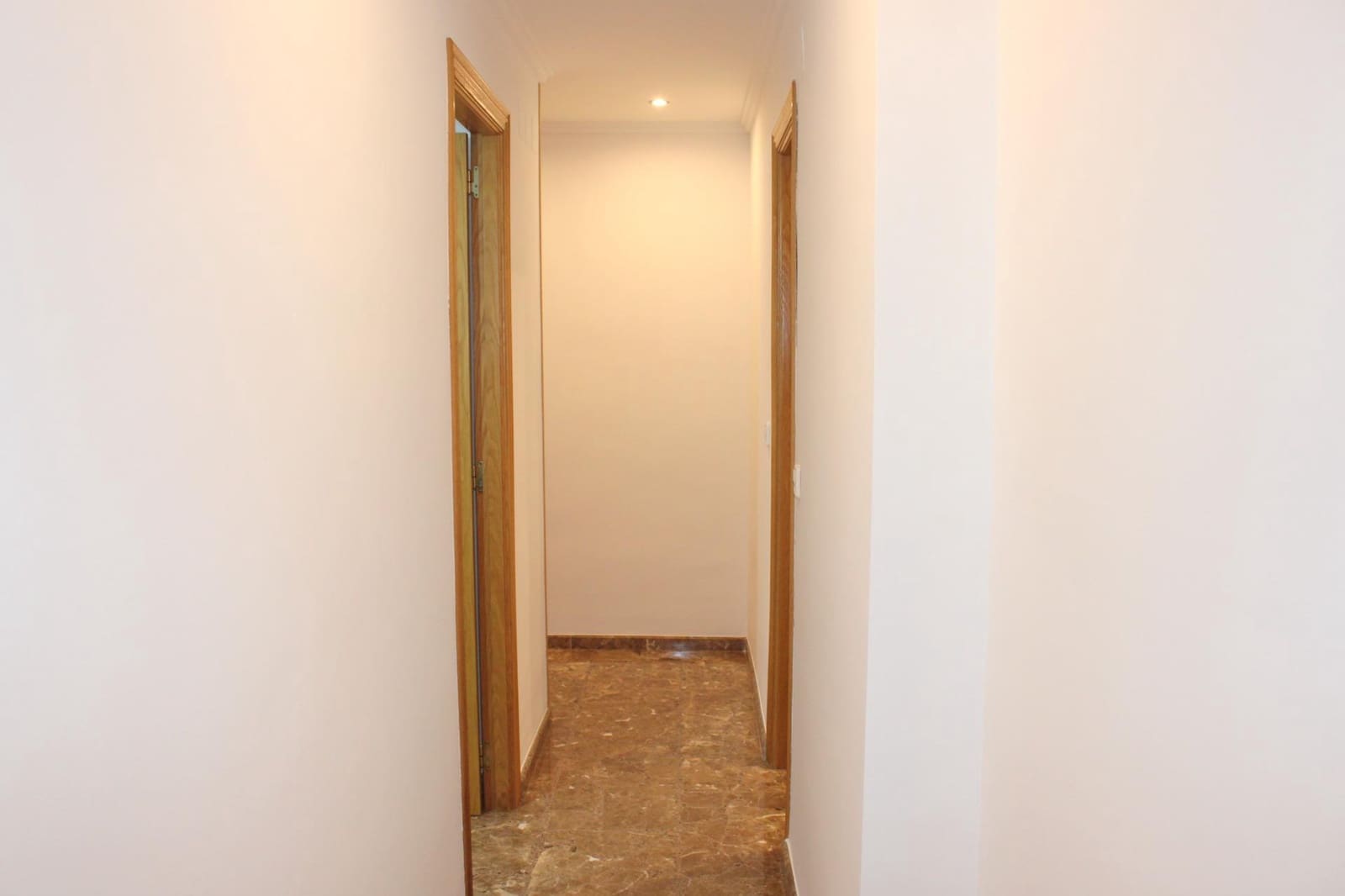 2 bedroom Flat for rent in Oliva - € 800 (Ref: 9695488)