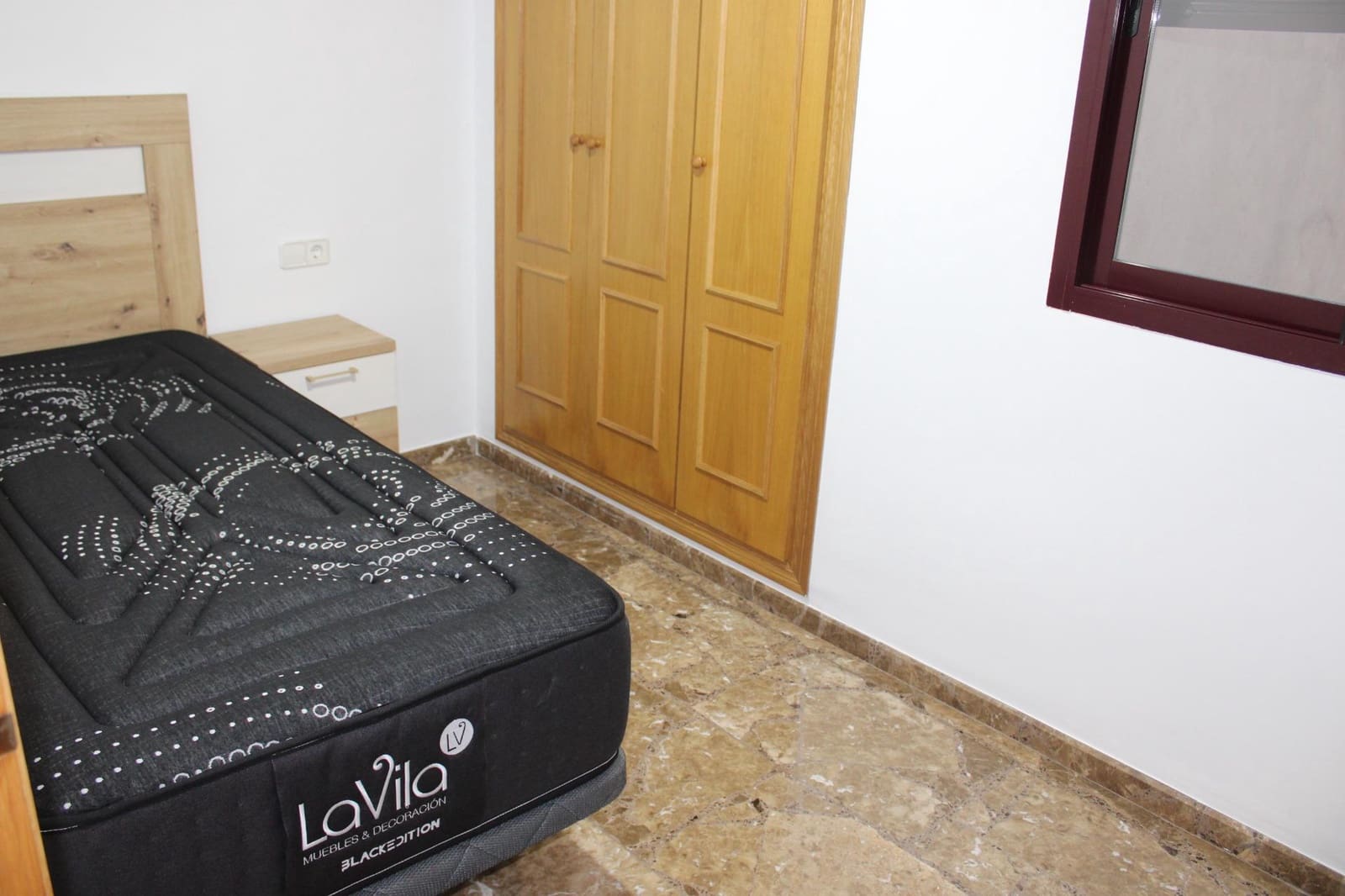 2 bedroom Flat for rent in Oliva - € 800 (Ref: 9695488)