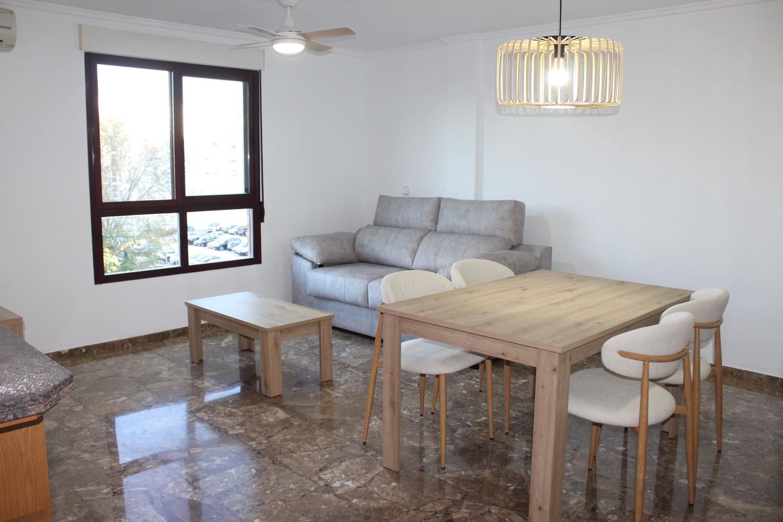 2 bedroom Flat for rent in Oliva - € 800 (Ref: 9695488)