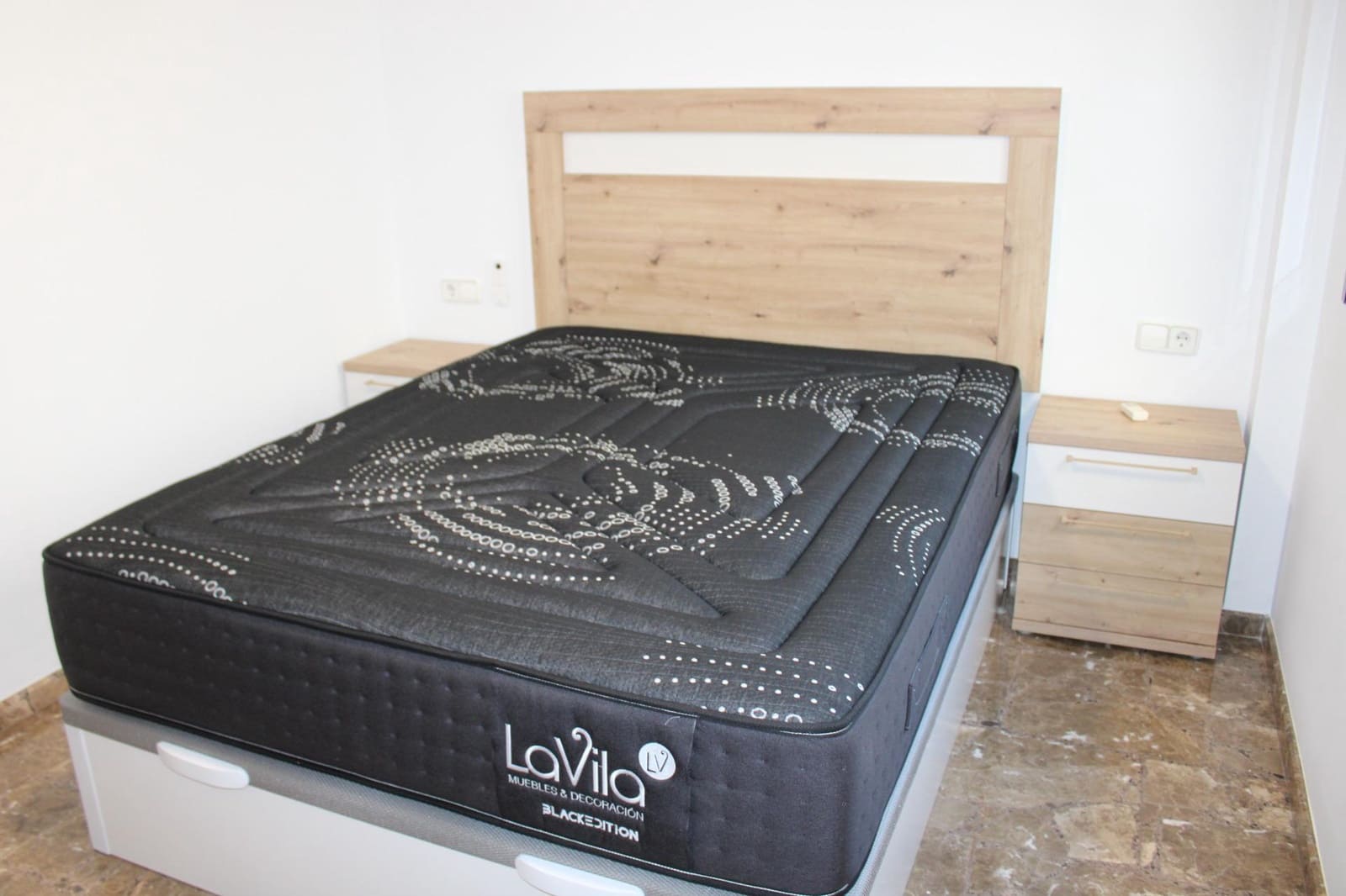 2 bedroom Flat for rent in Oliva - € 800 (Ref: 9695488)