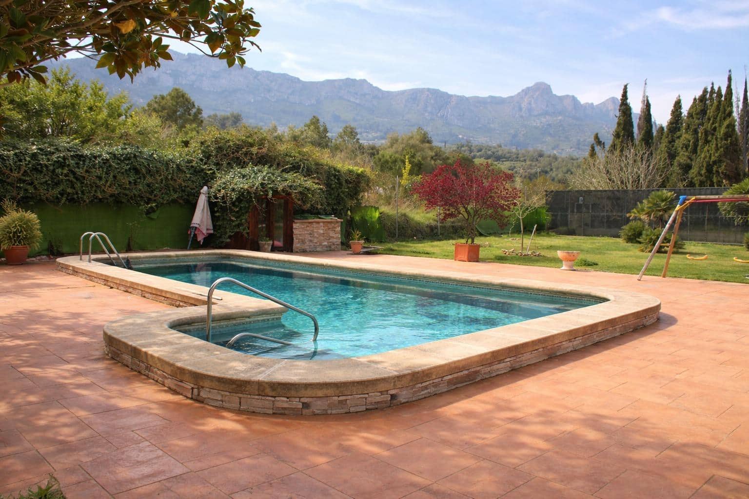 3 soveværelse Finca/Landehus til salg i Vall de Gallinera med swimmingpool garage - € 380.000 (Ref: 9755873)