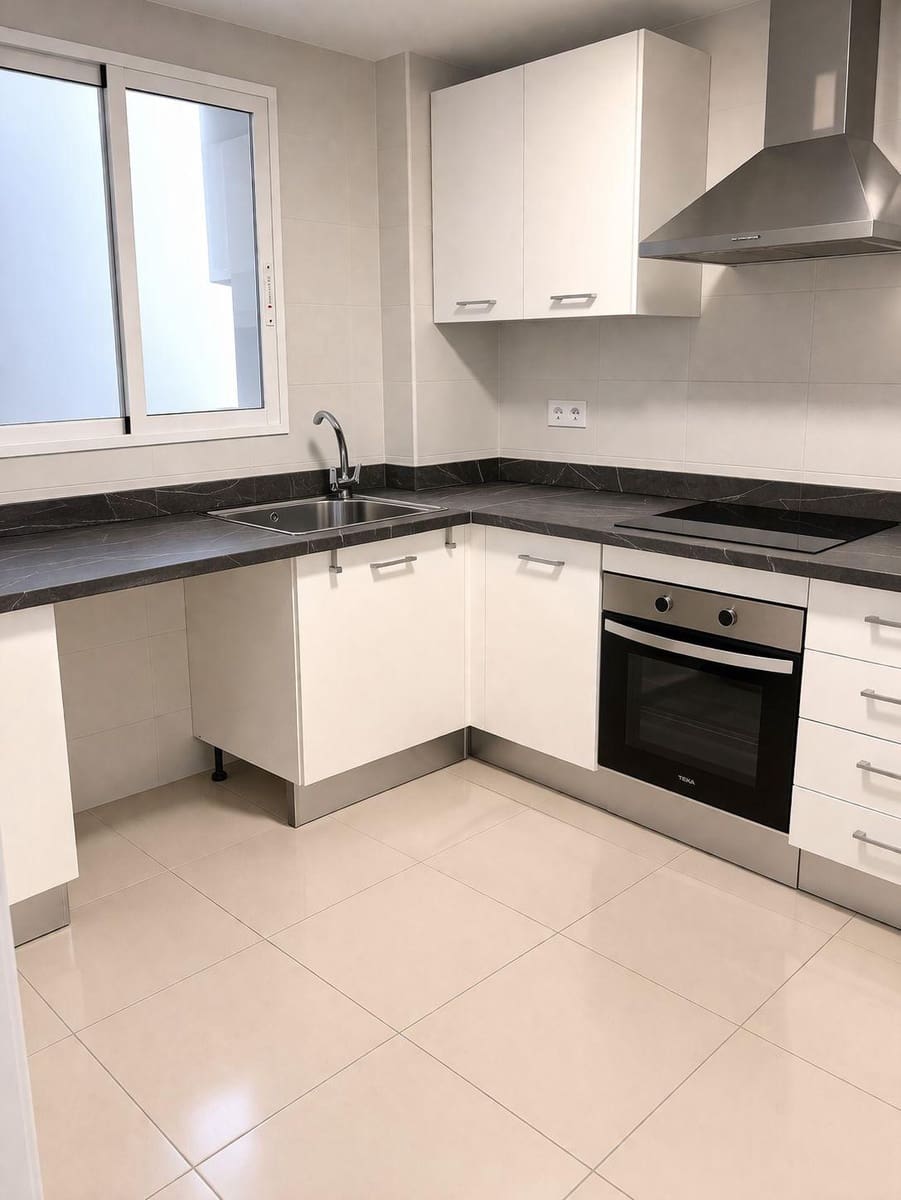 3 makuuhuone Asunto vuokrattavana paikassa Oliva mukana 
autotalli - 850 € (Ref: 9759128)