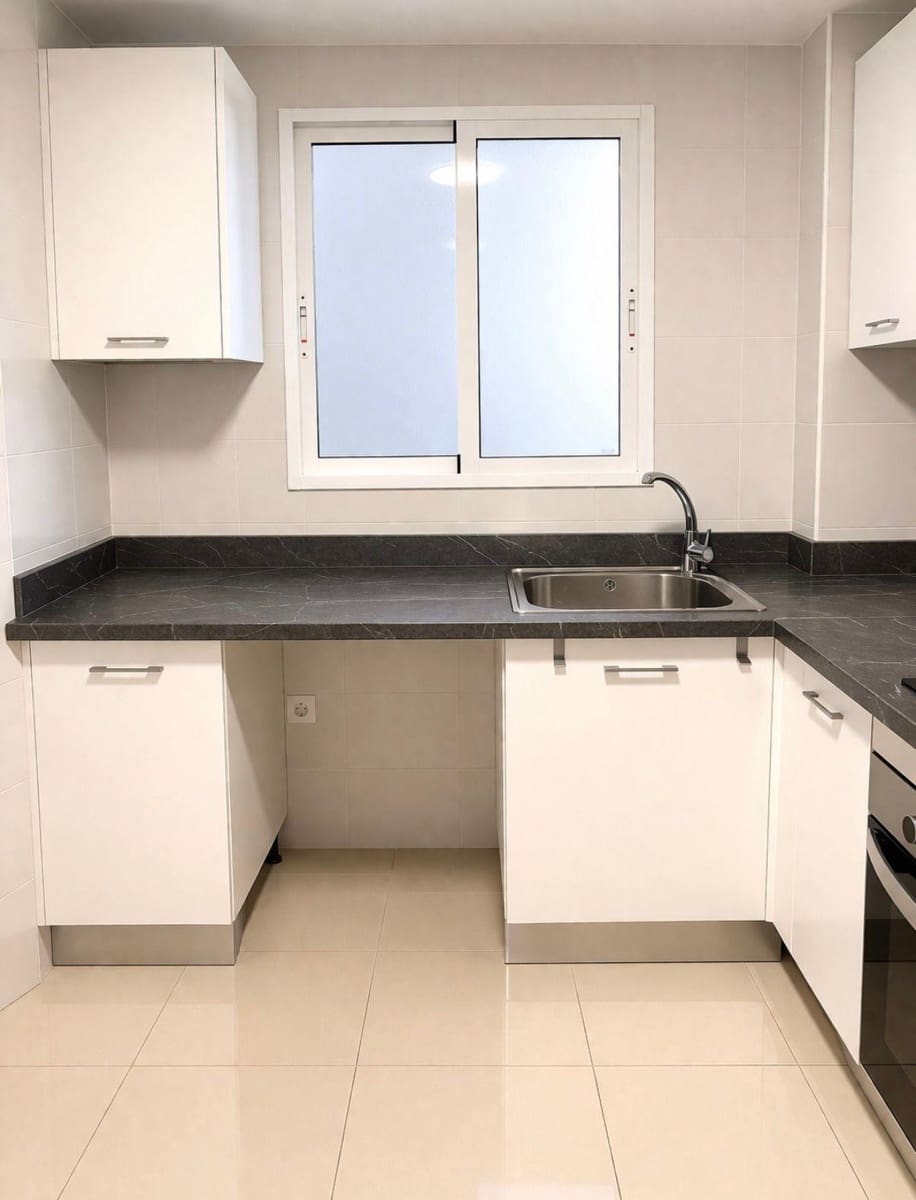 3 makuuhuone Asunto vuokrattavana paikassa Oliva mukana 
autotalli - 850 € (Ref: 9759128)