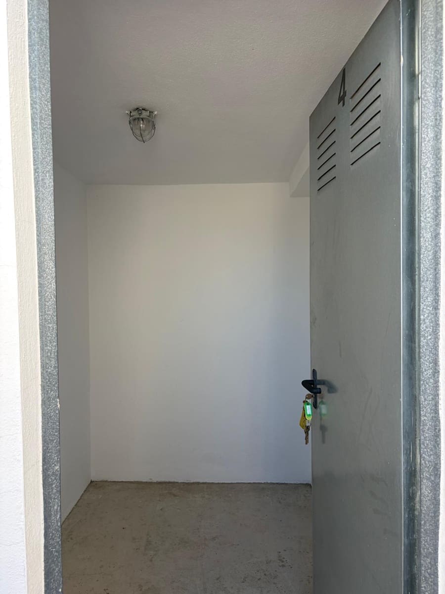 3 makuuhuone Asunto vuokrattavana paikassa Oliva mukana 
autotalli - 850 € (Ref: 9759128)