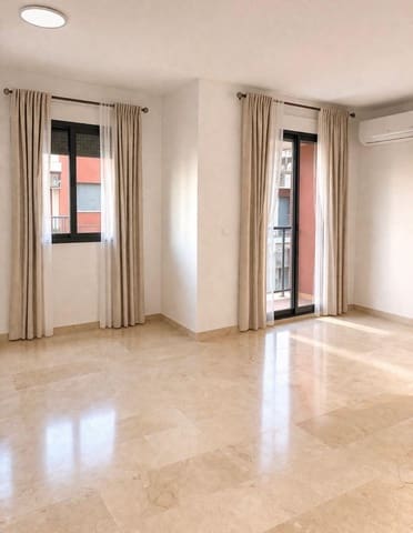 3 makuuhuone Asunto vuokrattavana paikassa Oliva mukana 
autotalli - 850 € (Ref: 9759128)