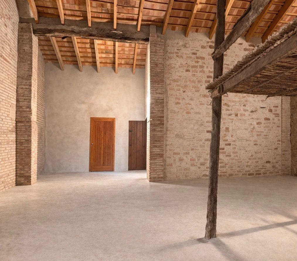 4 soverom Hus til salgs i Oliva med garasje - € 684 000 (Ref: 9762103)