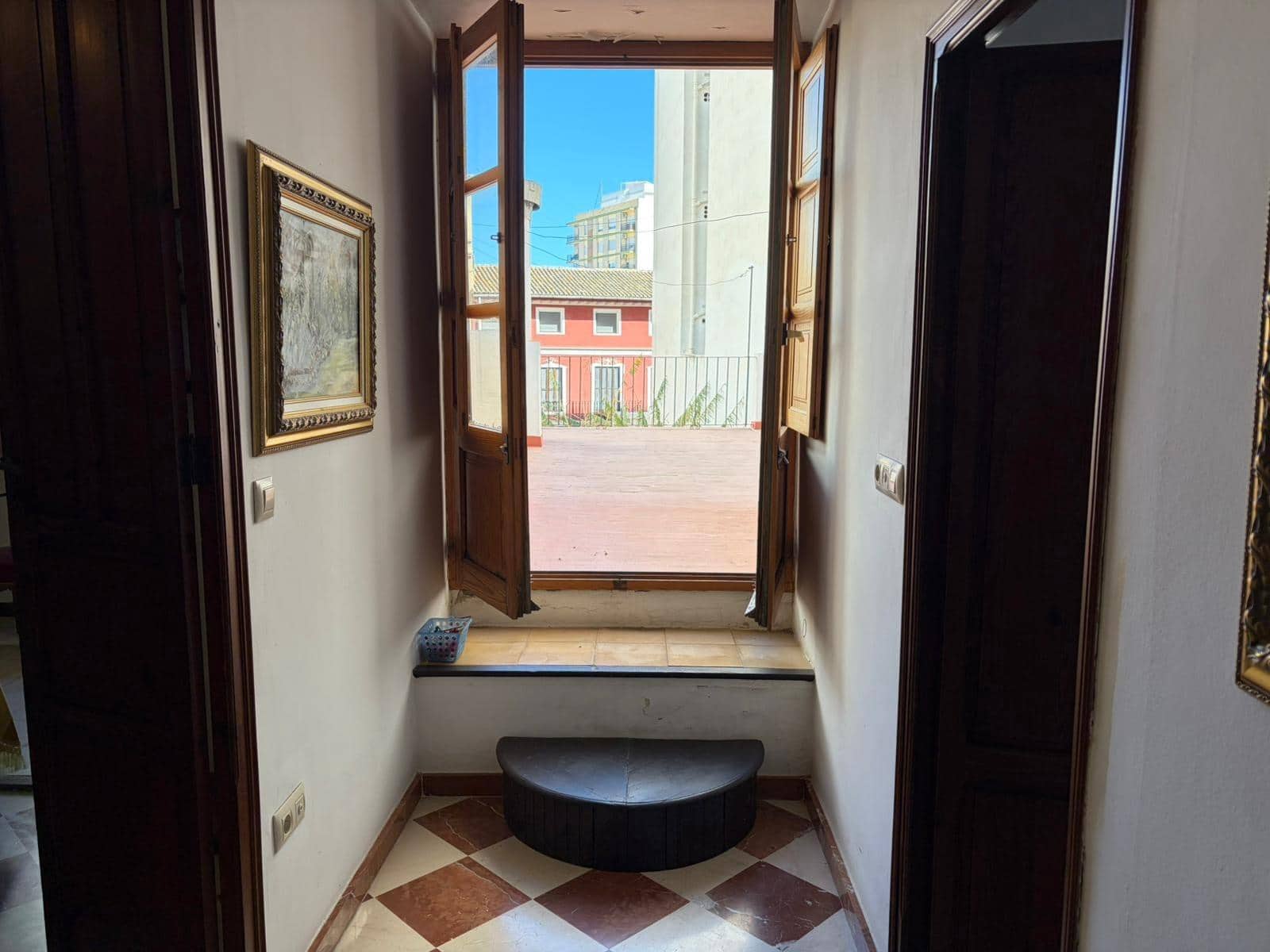 4 soverom Hus til salgs i Oliva med garasje - € 684 000 (Ref: 9762103)