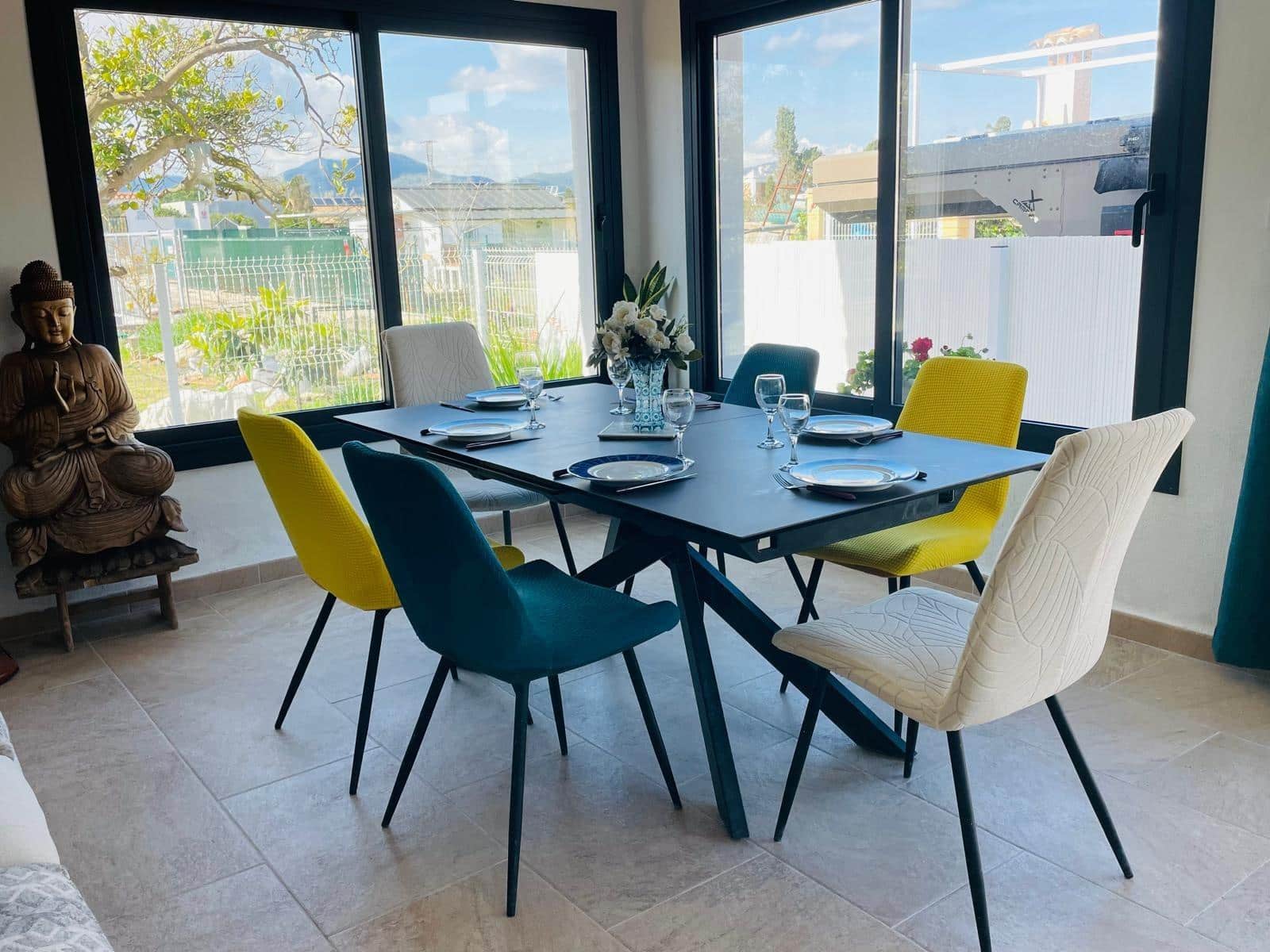 Chalet de 3 habitaciones en Oliva en alquiler con garaje - 2.500 € (Ref: 9780725)