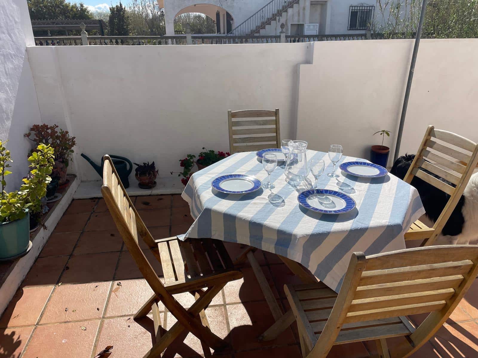 Chalet de 3 habitaciones en Oliva en alquiler con garaje - 2.500 € (Ref: 9780725)