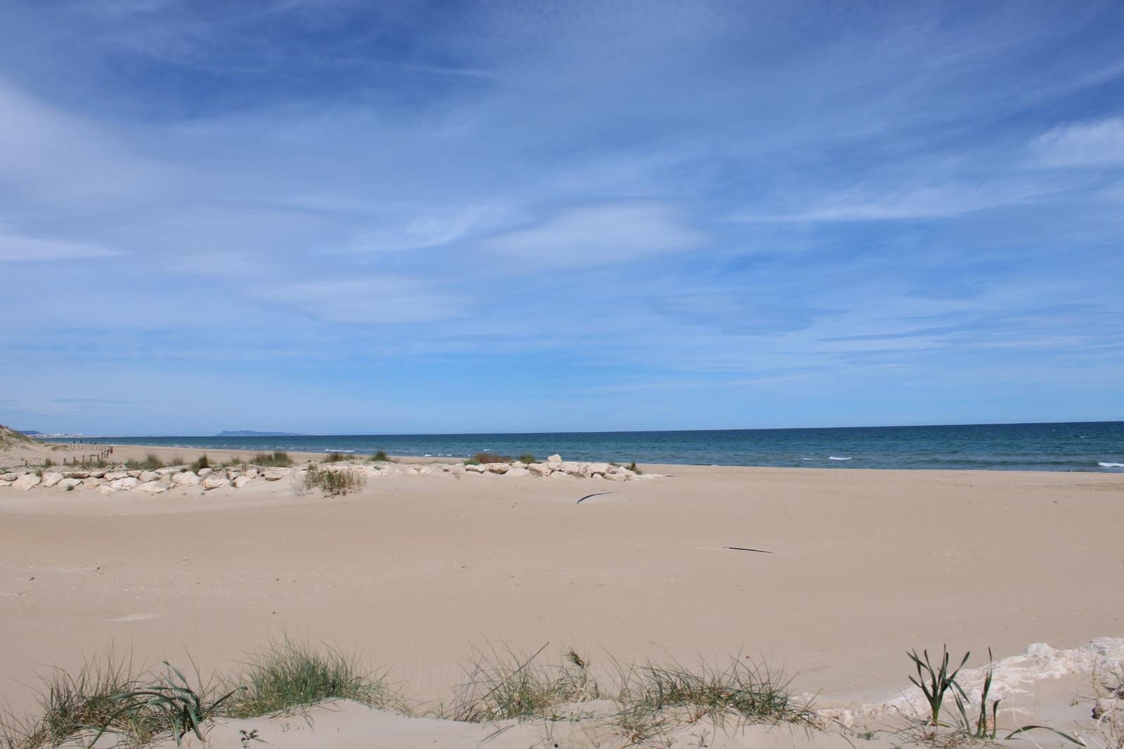 Chalet de 3 habitaciones en Oliva en alquiler con garaje - 2.500 € (Ref: 9780725)