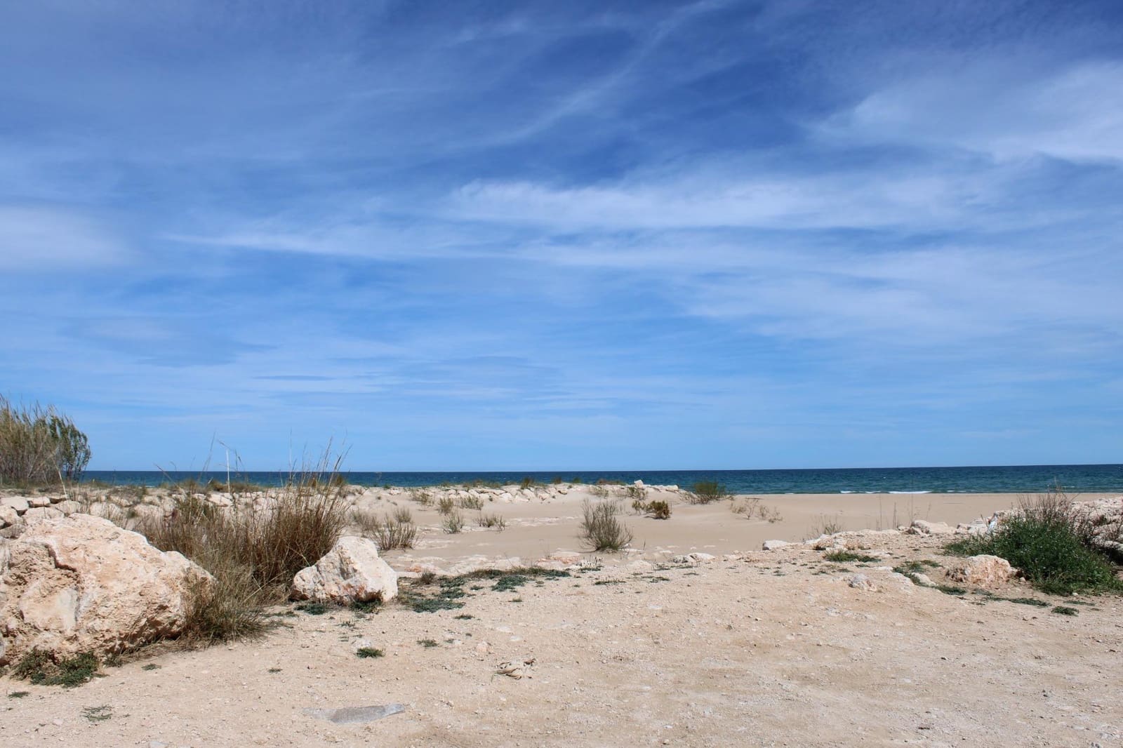 Chalet de 3 habitaciones en Oliva en alquiler con garaje - 2.500 € (Ref: 9780725)