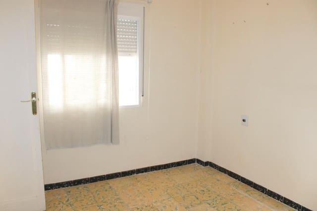 3 bedroom Apartment for sale in Piles - € 154,000 (Ref: 9794826)