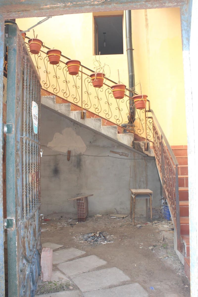 3 quarto Moradia para venda em Oliva - 200 000 € (Ref: 9806599)