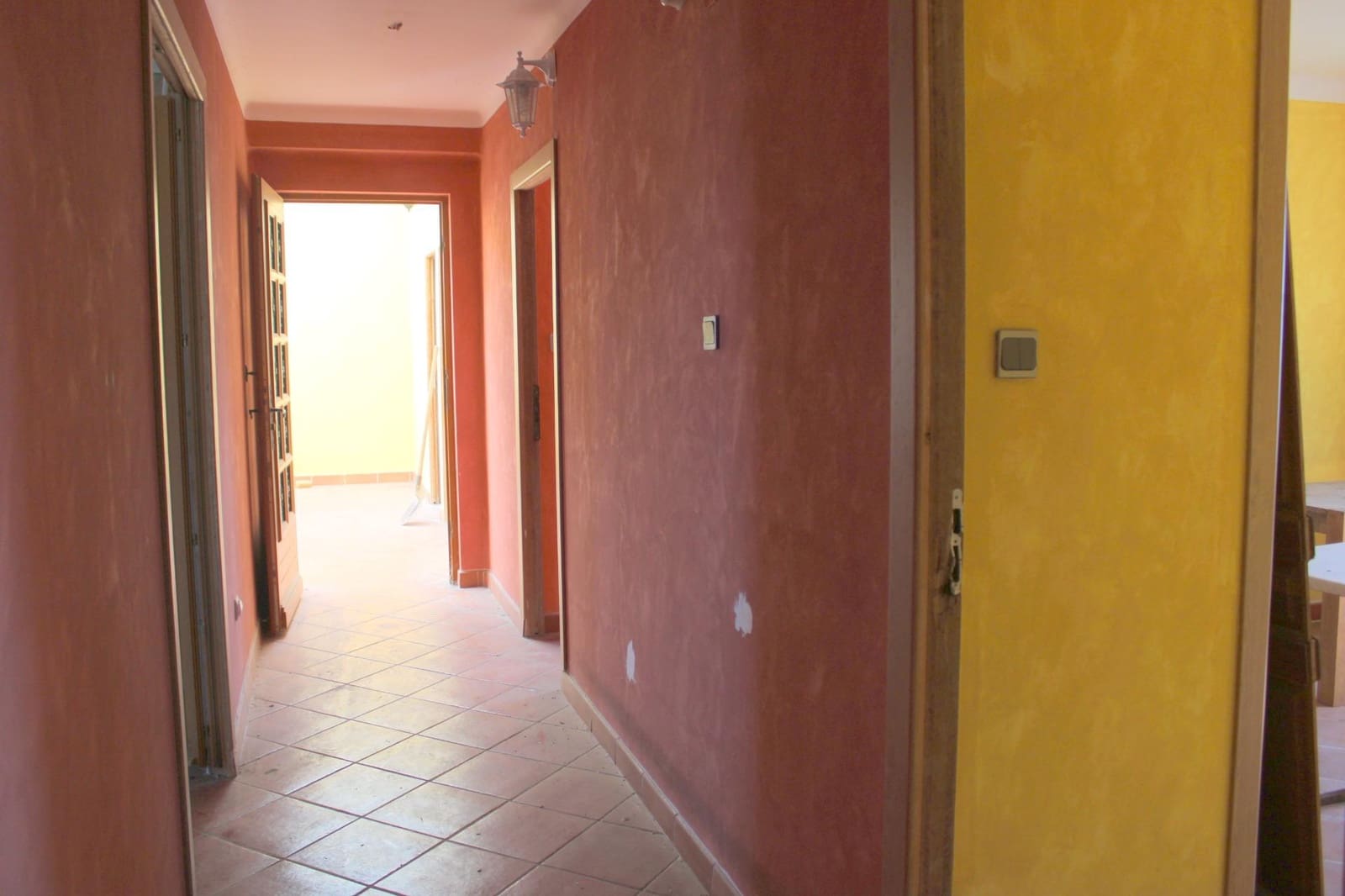 3 bedroom Villa for sale in Oliva with pool - € 200,000 (Ref: 9806599)