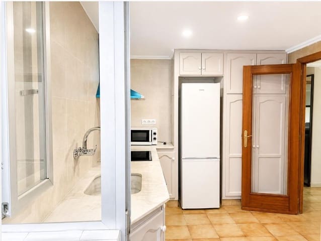 3 quarto Apartamento para arrendar em Oliva - 800 € (Ref: 9818382)