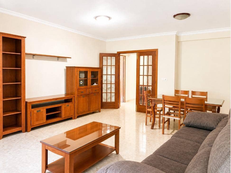 3 bedroom Flat for rent in Oliva - € 800 (Ref: 9818382)