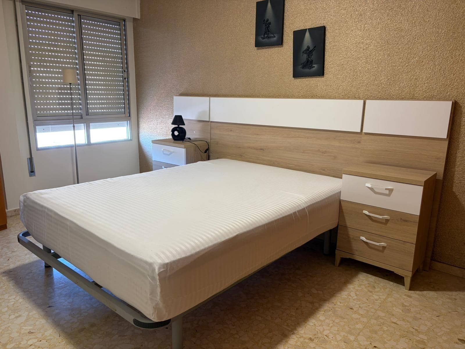 3 bedroom Flat for rent in Oliva - € 800 (Ref: 9818382)