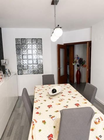 2 slaapkamer Flat te huur in Oliva - € 850 (Ref: 9818383)