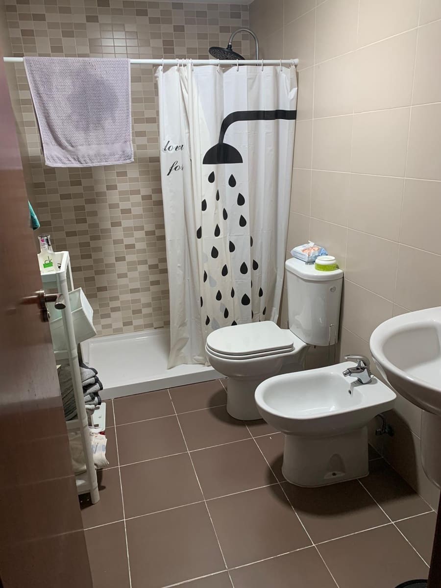 2 bedroom Flat for rent in Oliva - € 850 (Ref: 9818383)