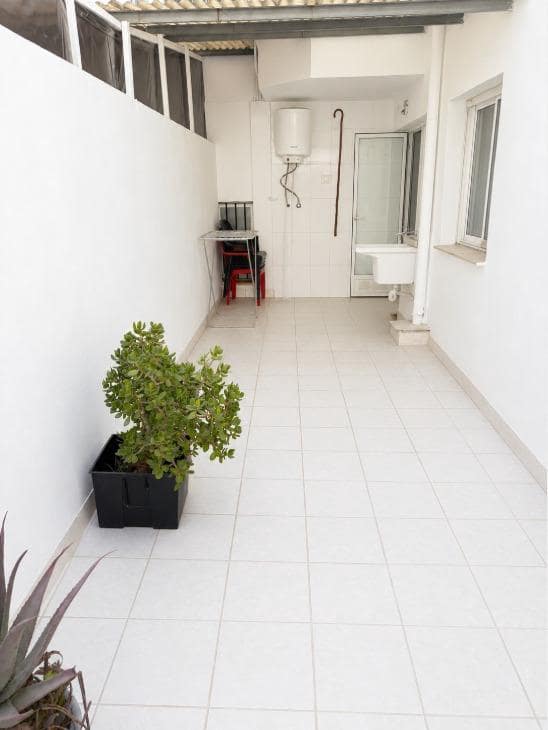 3 bedroom Flat for sale in Oliva - € 160,000 (Ref: 9839461)