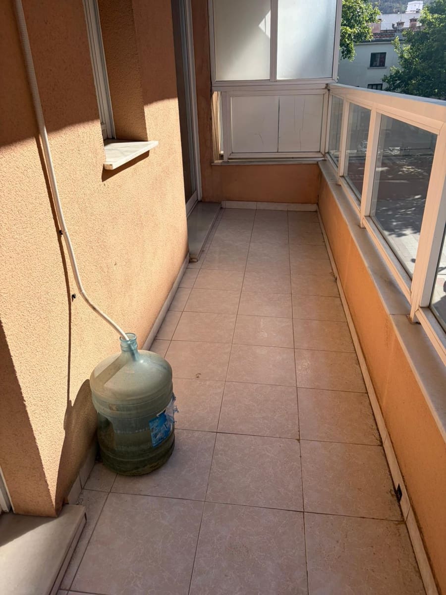 3 bedroom Flat for sale in Oliva - € 160,000 (Ref: 9839461)