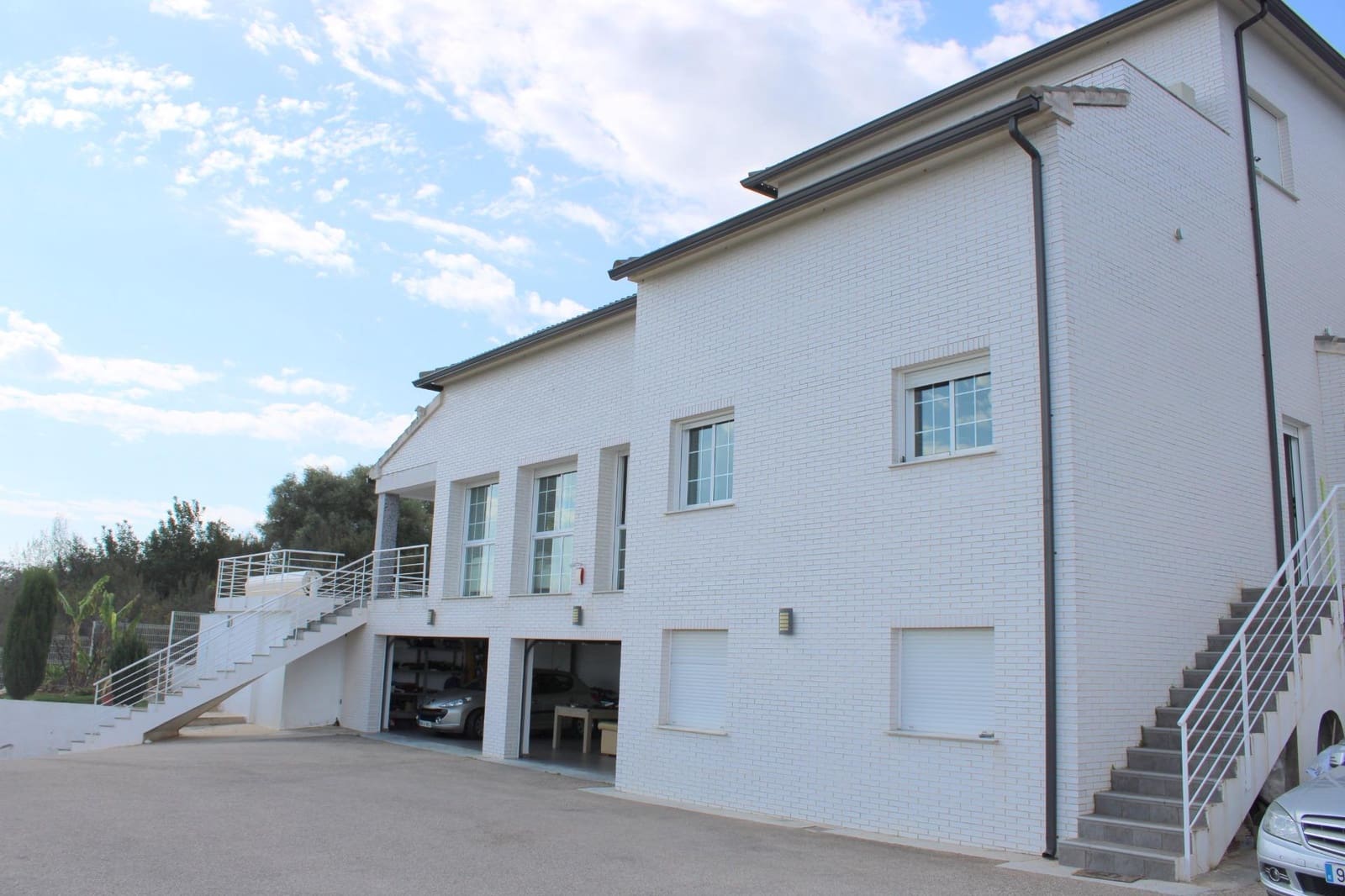 5 makuuhuone Huvila myytävänä paikassa Oliva Nova mukana uima-altaan 
autotalli - 995 000 € (Ref: 9876580)