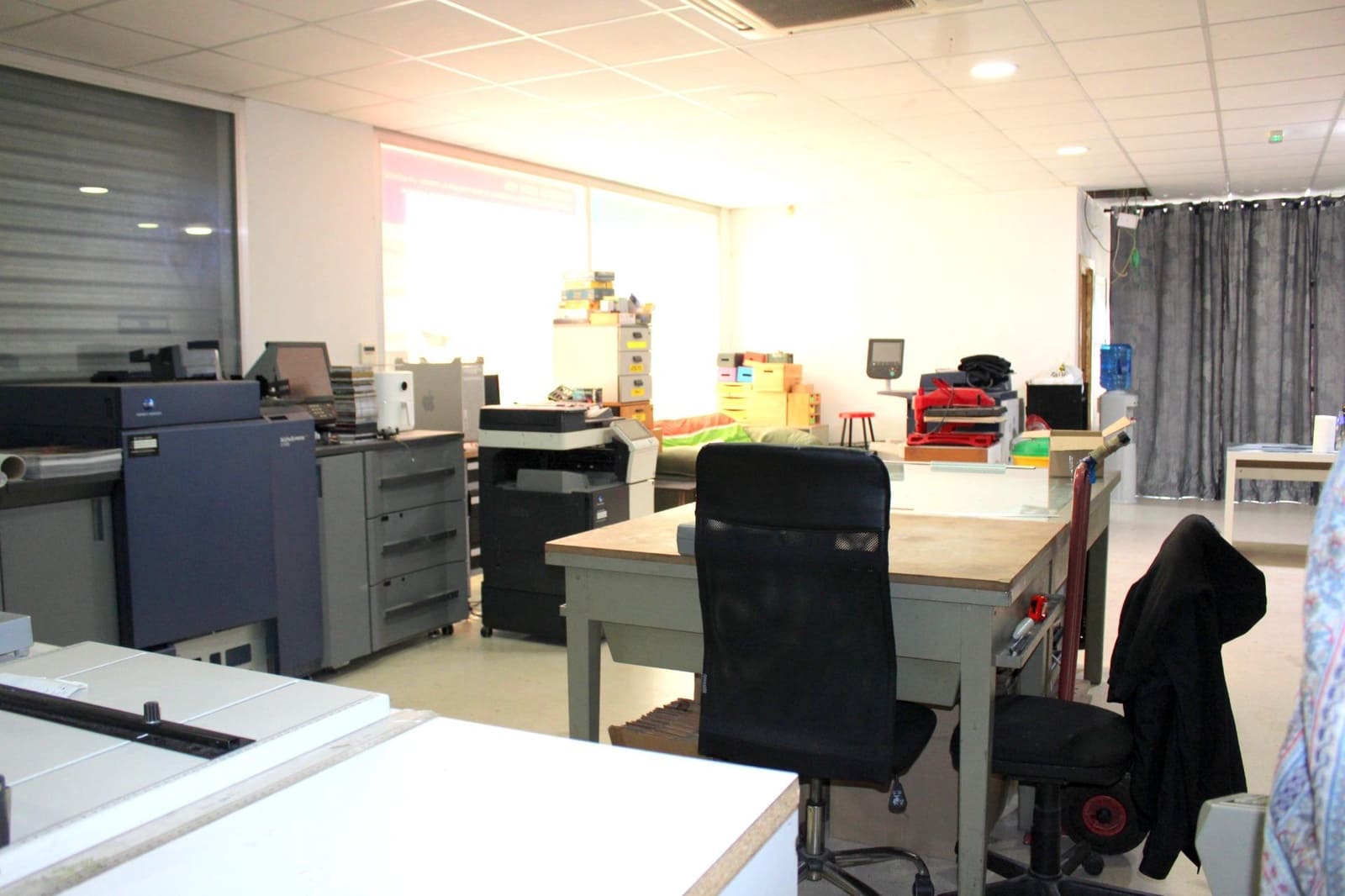 Commercial for sale in Oliva - € 230,000 (Ref: 9876581)
