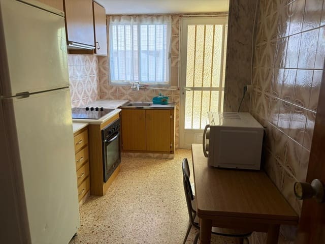 3 slaapkamer Appartement te huur in Oliva - € 1.500 (Ref: 9878999)